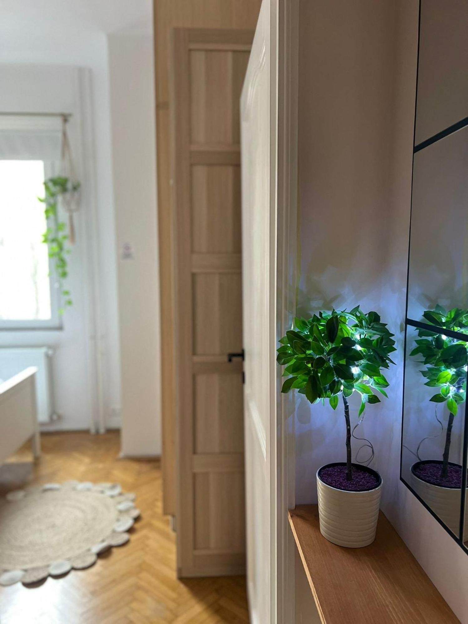 West Budapest Apartman Экстерьер фото